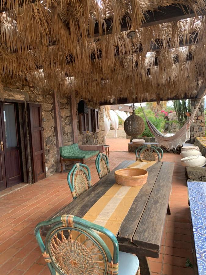 Dammuso Oriente Villa Pantelleria Exteriör bild